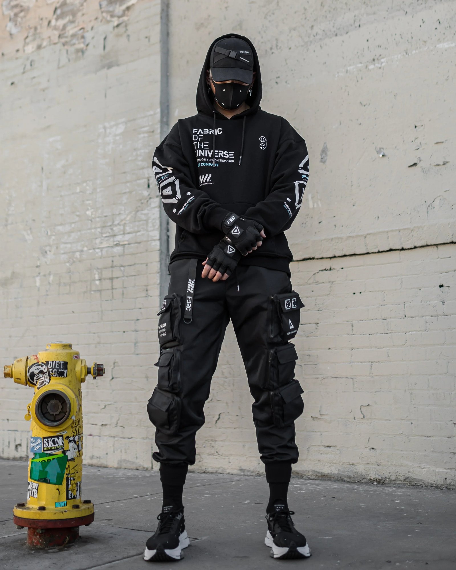 AKMA-061C Black Hoodie 6