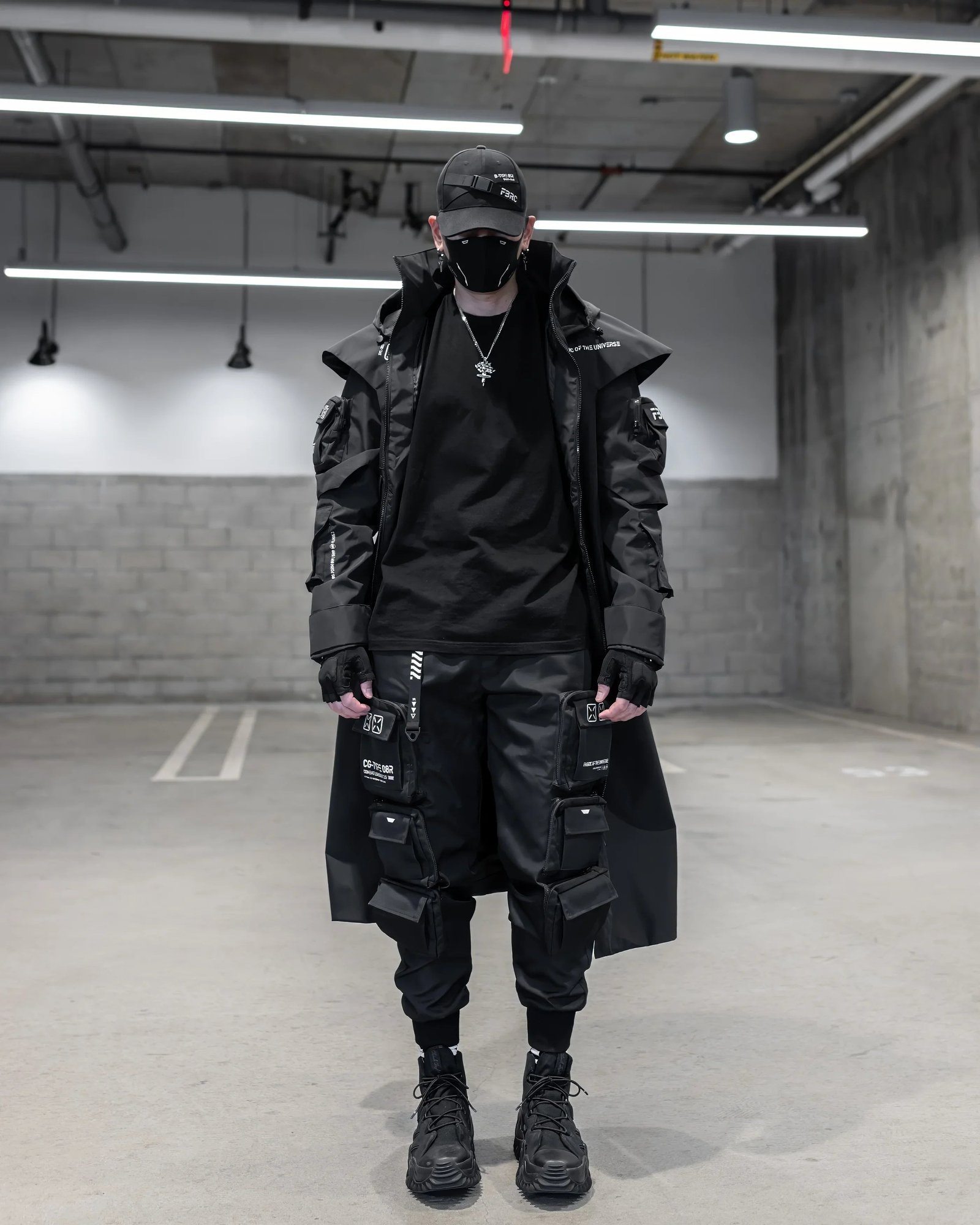 CC-020 Black Commander's Coat 5