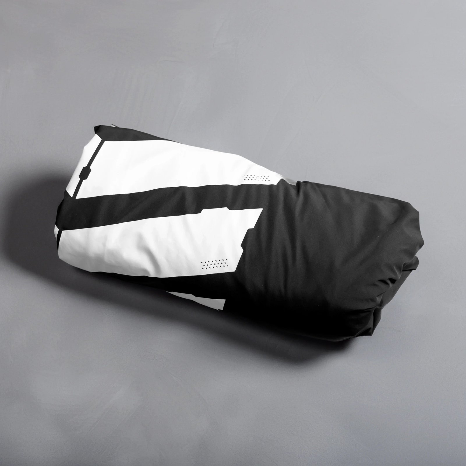 V3-S Black LW Windbreaker 8